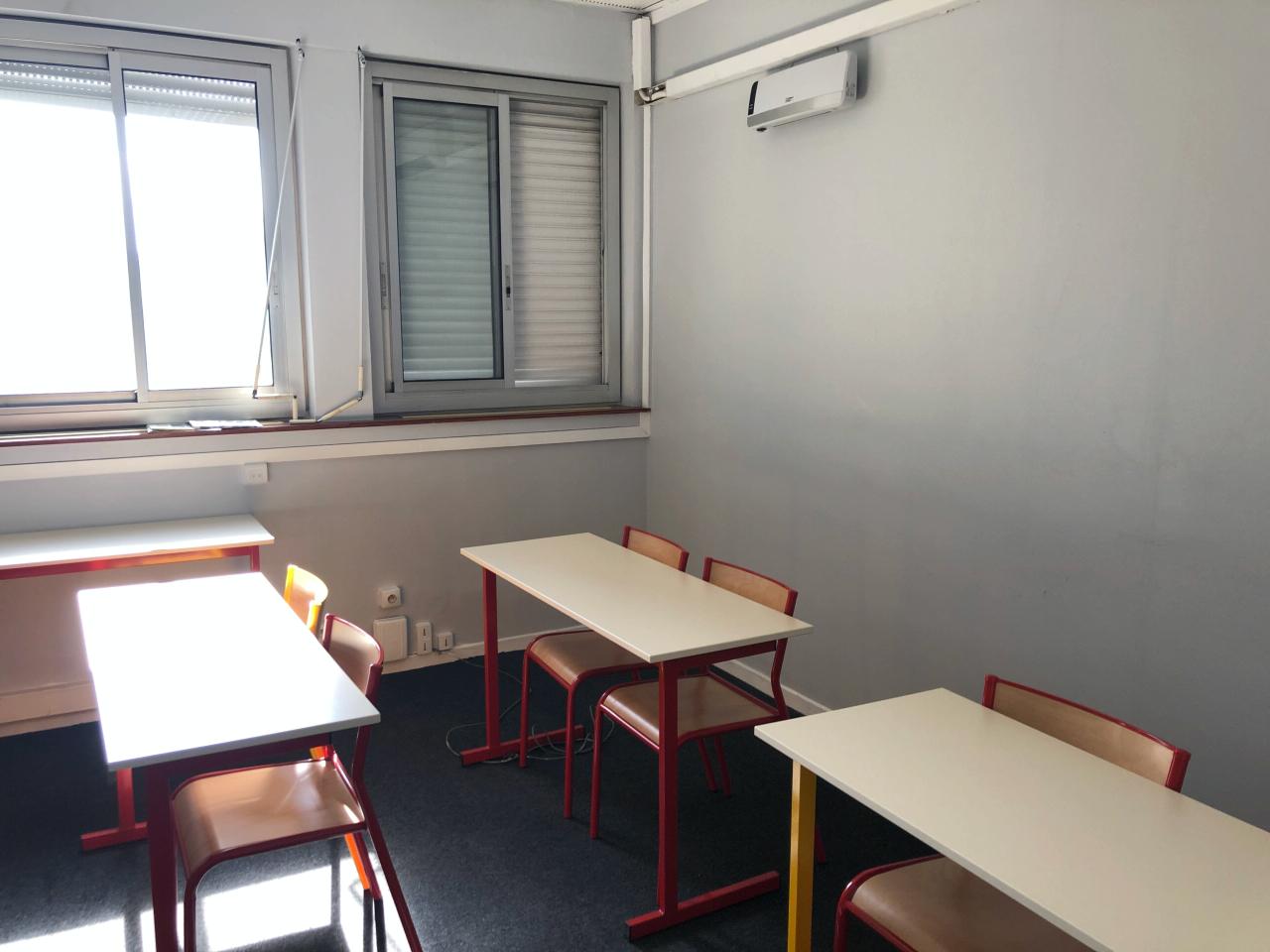 Local d'activité Décines-Charpieu 2300m² Vente local d'activité Décines-Charpieu Rhône OVACT2426978 2